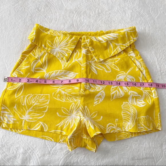 Tropical Print High Waist Linen Blend Short - Picture 7 of 11